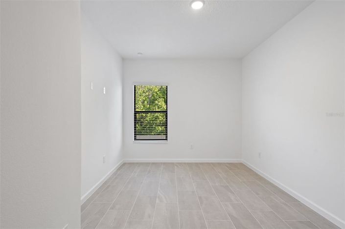 Image No.44-5 Bed Townhouse for sale