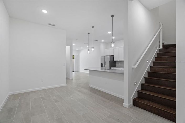Image No.6-5 Bed Townhouse for sale