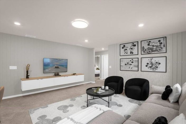 Image No.10-7 Bed Property for sale