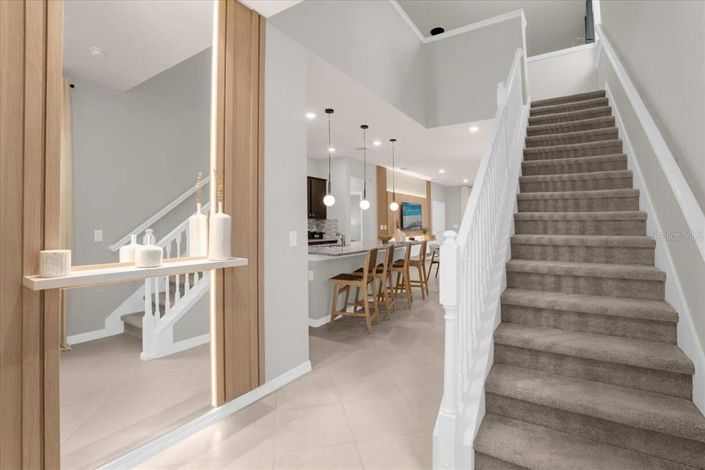 Image No.8-7 Bed Property for sale