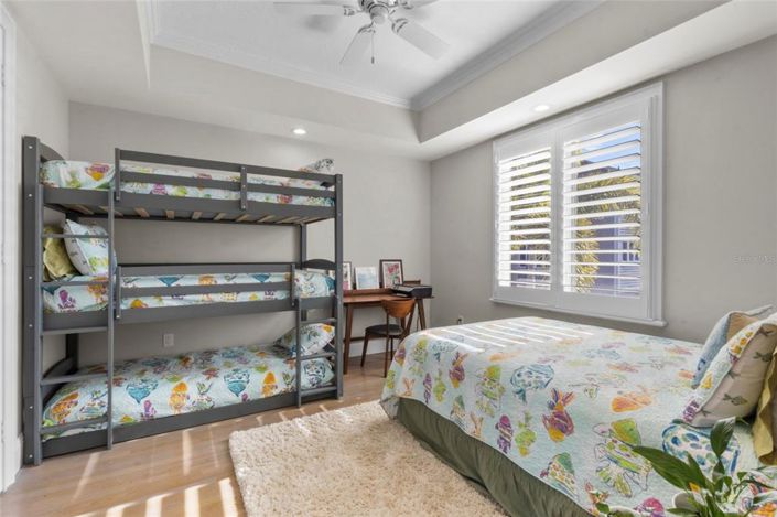Image No.28-4 Bed Property for sale