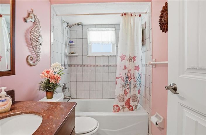Image No.30-2 Bed Property for sale