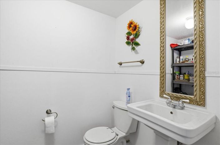 Image No.50-2 Bed Property for sale