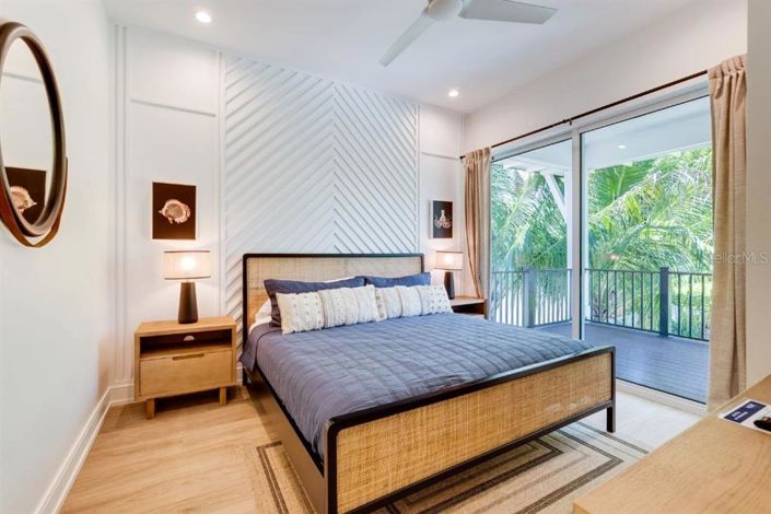 Image No.19-9 Bed Property for sale