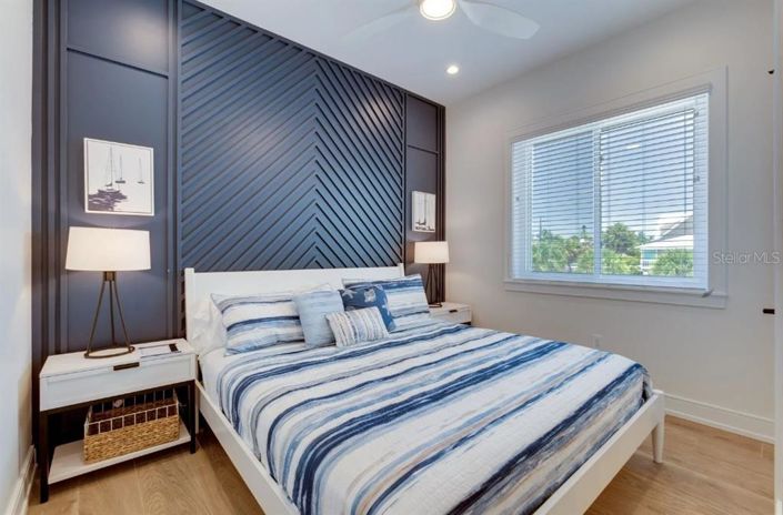 Image No.20-9 Bed Property for sale