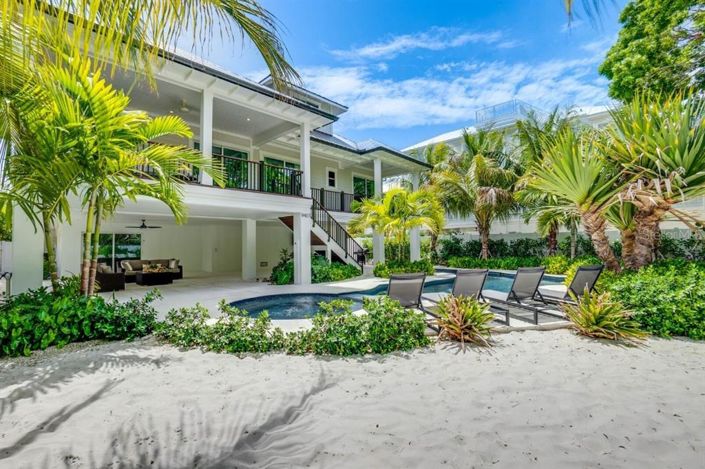 Image No.47-9 Bed Property for sale