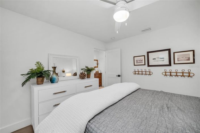 Image No.54-4 Bed Property for sale