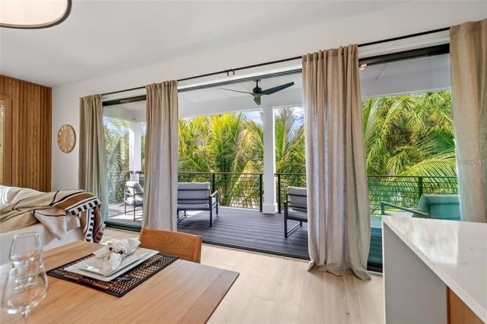 Image No.22-5 Bed Property for sale