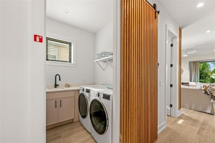 Image No.38-5 Bed Property for sale