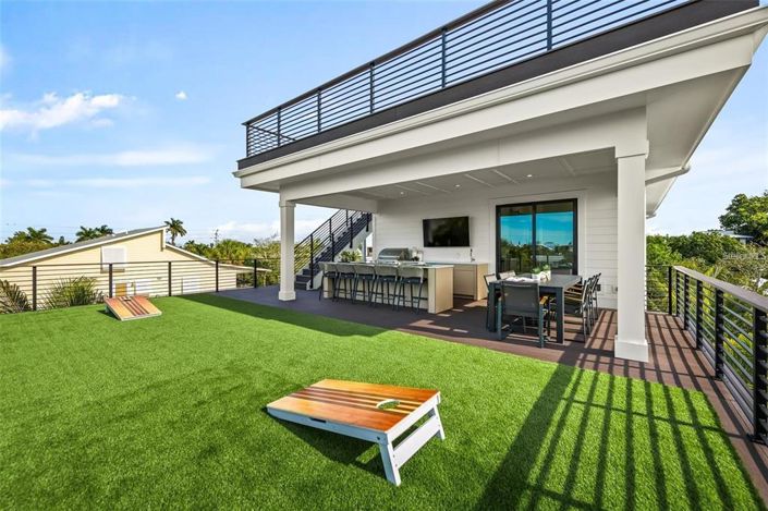 Image No.43-5 Bed Property for sale