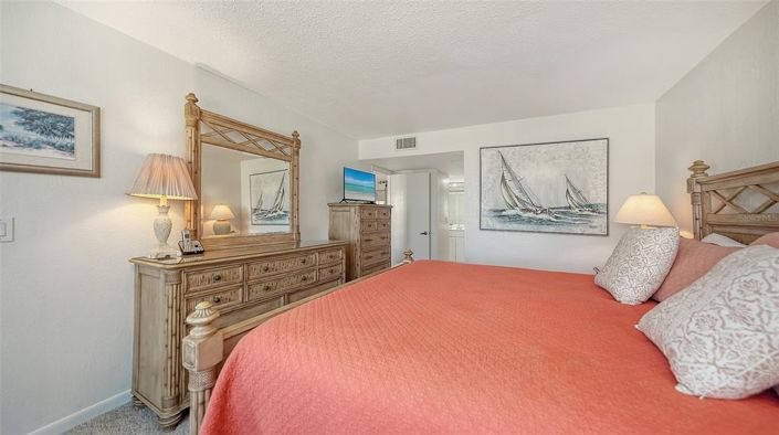 Image No.27-2 Bed Property for sale