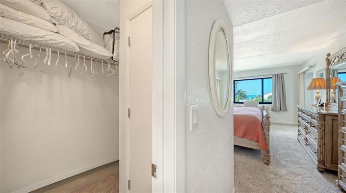 Image No.29-2 Bed Property for sale