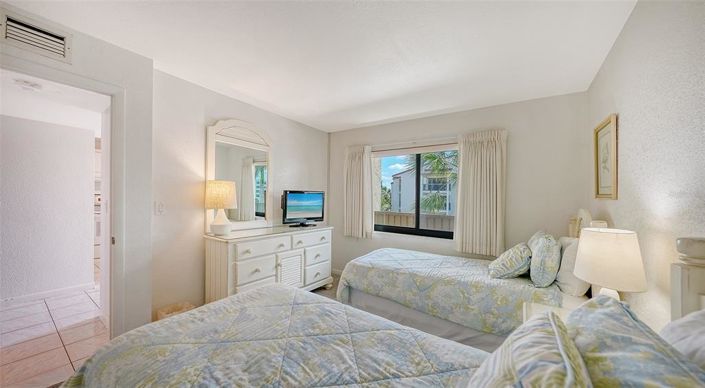 Image No.34-2 Bed Property for sale