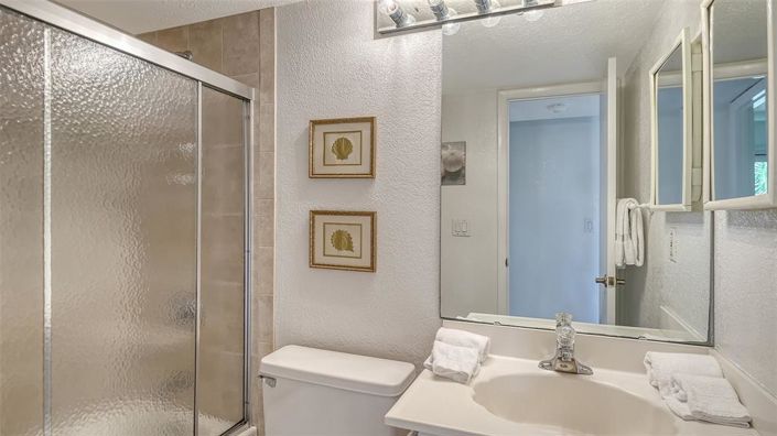 Image No.36-2 Bed Property for sale