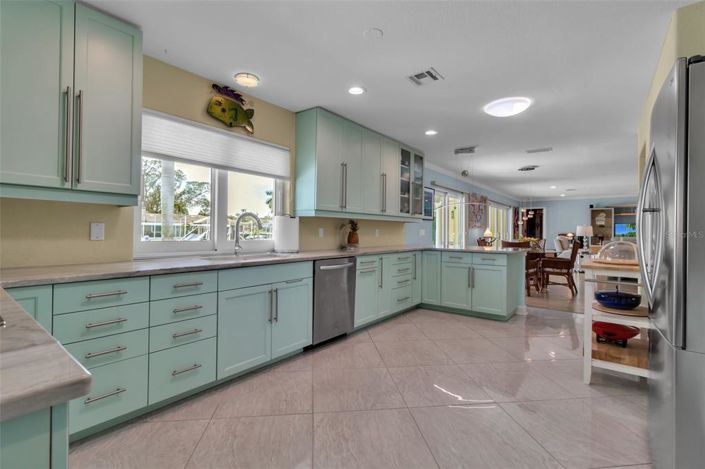 Image No.24-3 Bed Property for sale