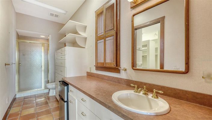 Image No.37-4 Bed Property for sale