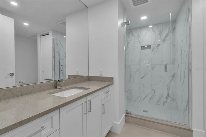 Image No.24-2 Bed Property for sale