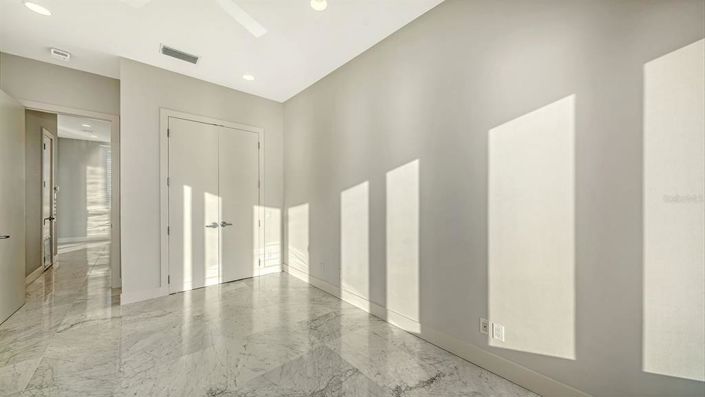 Image No.39-4 Bed Property for sale