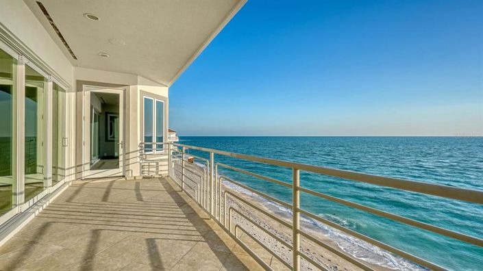 Image No.46-4 Bed Property for sale