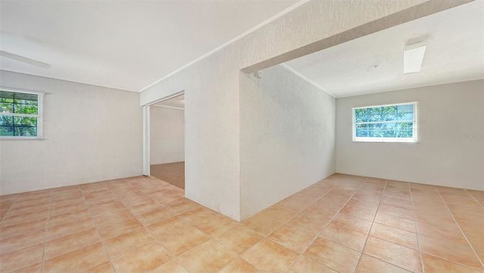 Image No.55-4 Bed Property for sale
