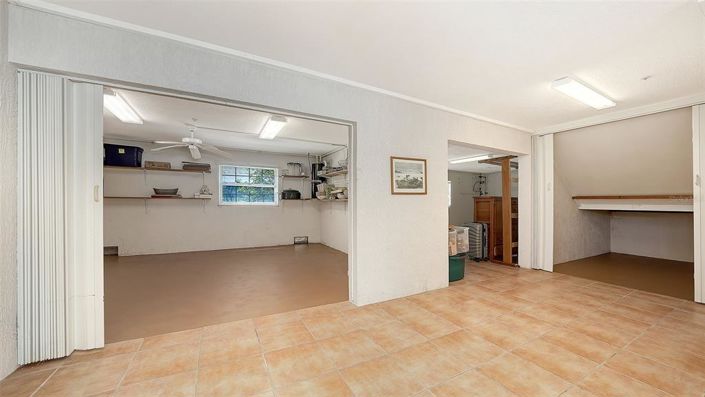Image No.57-4 Bed Property for sale