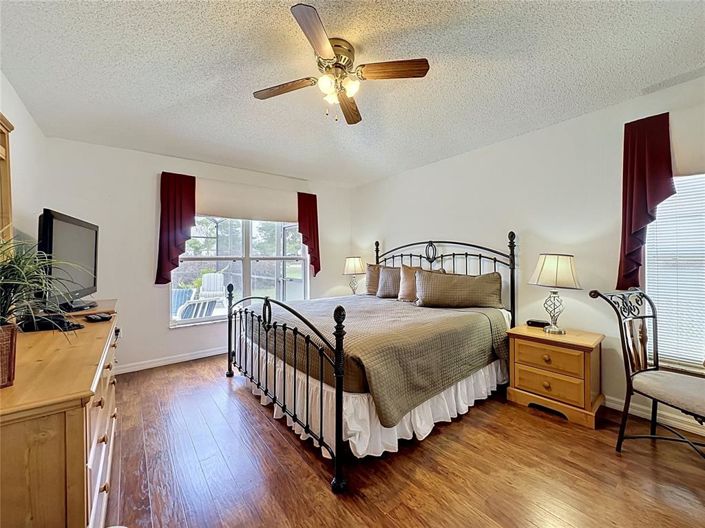 Image No.24-4 Bed Property for sale