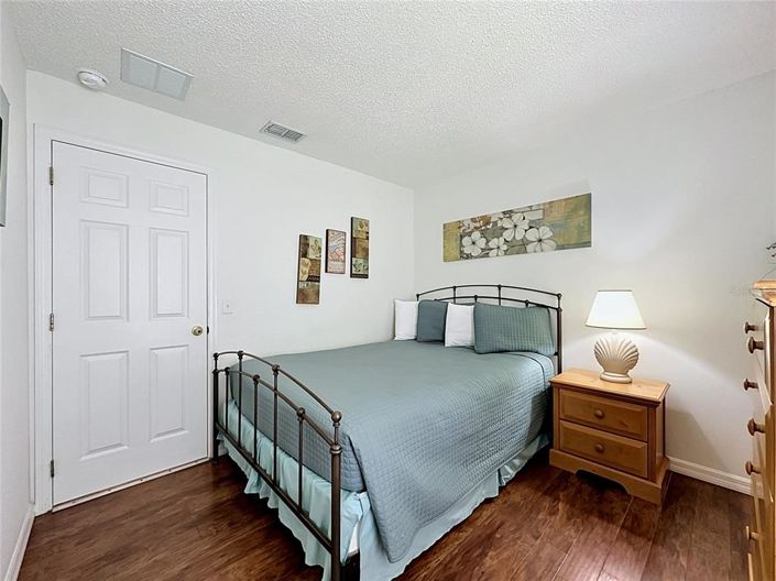 Image No.36-4 Bed Property for sale