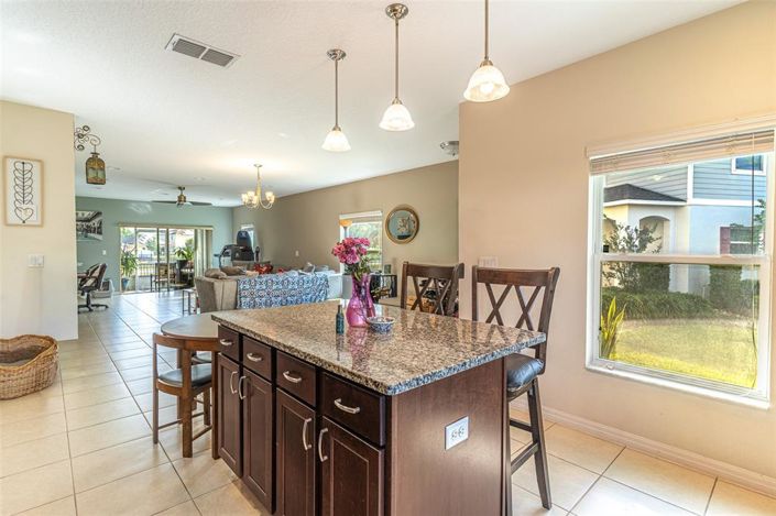 Image No.6-3 Bed Townhouse for sale