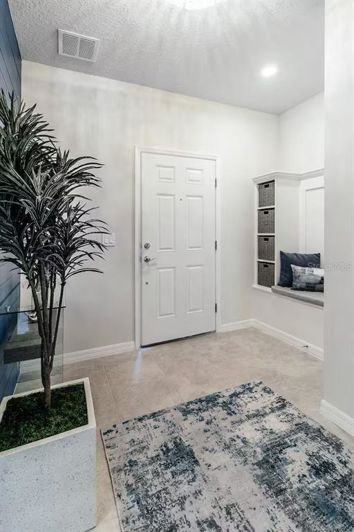 Image No.7-5 Bed Townhouse for sale