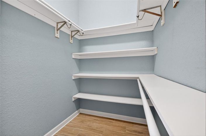 Image No.28-5 Bed Property for sale