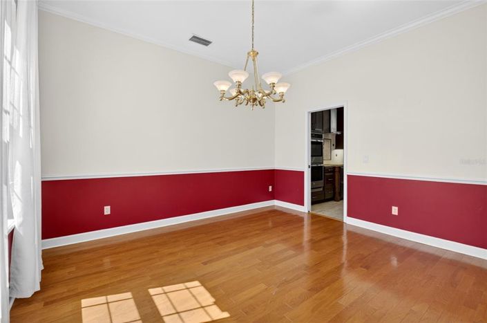 Image No.7-5 Bed Property for sale