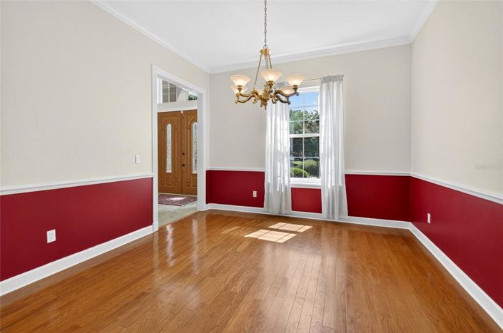 Image No.8-5 Bed Property for sale