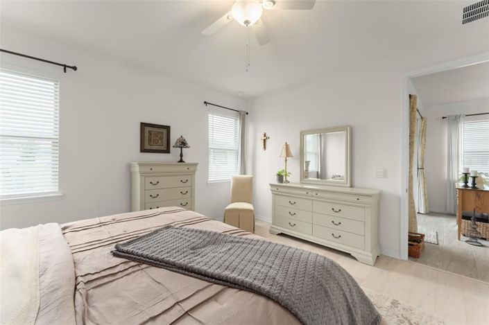 Image No.16-3 Bed Property for sale