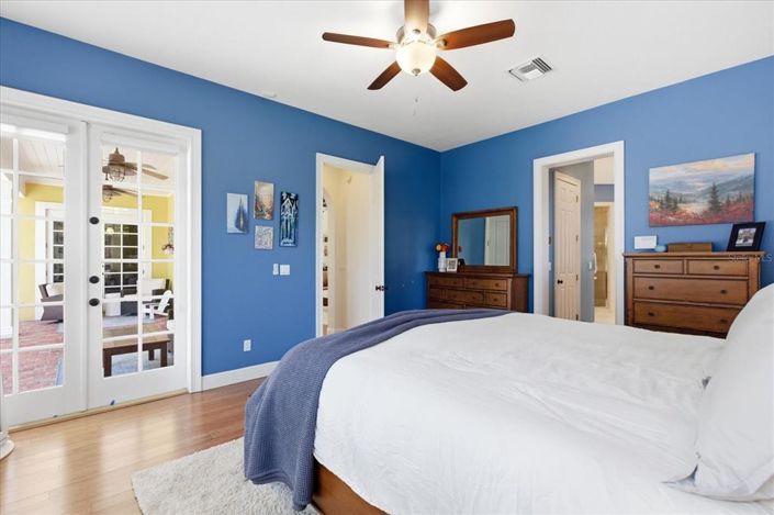 Image No.27-6 Bed Property for sale