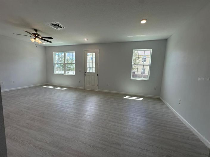 Image No.3-4 Bed Townhouse for sale
