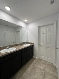 fa005713