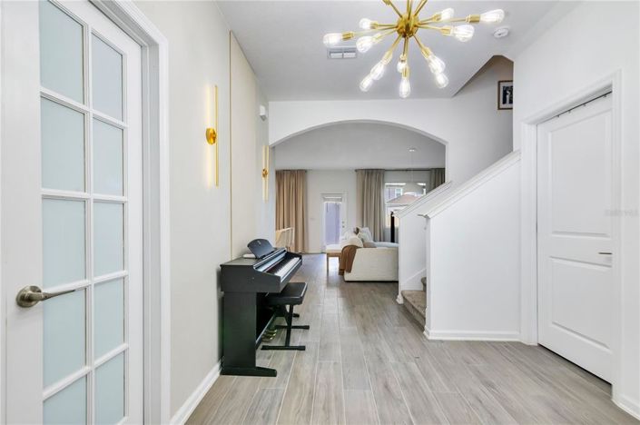 Image No.3-4 Bed Property for sale