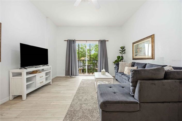Image No.13-3 Bed Property for sale