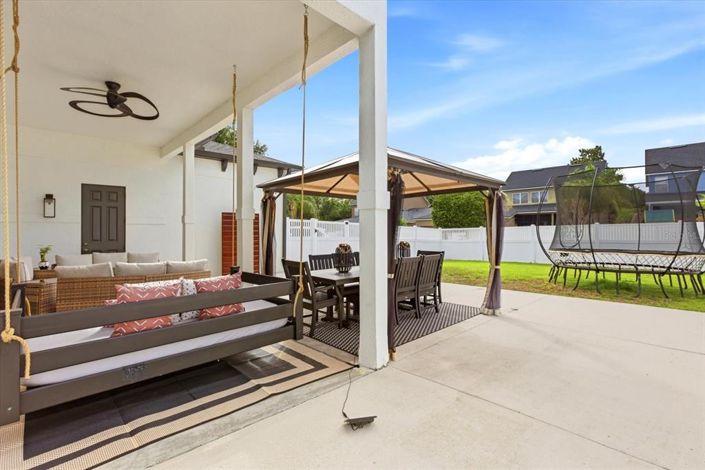 Image No.22-5 Bed Property for sale