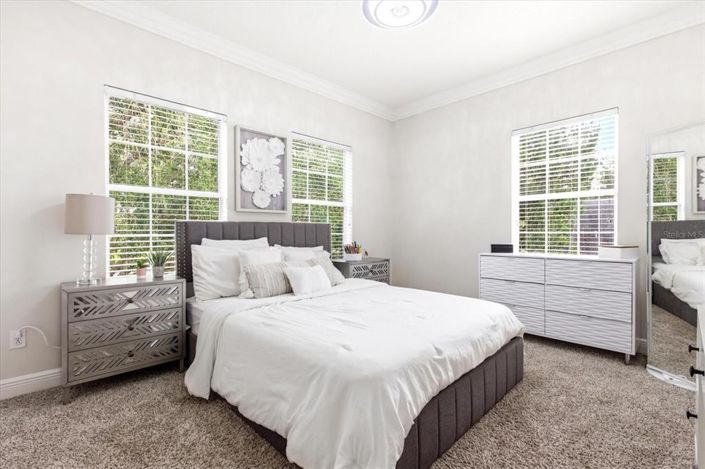 Image No.27-5 Bed Property for sale