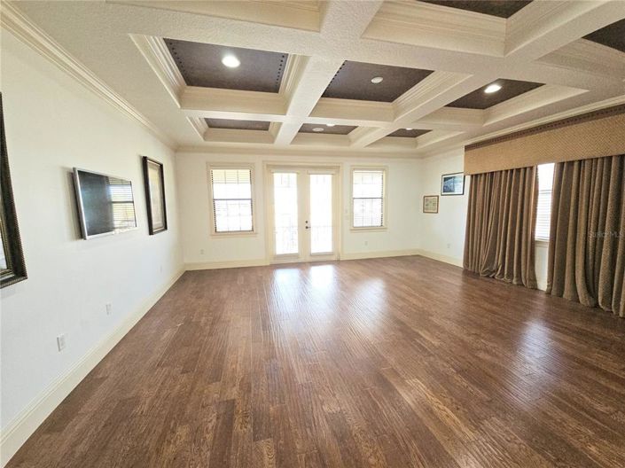 Image No.44-5 Bed Property for sale