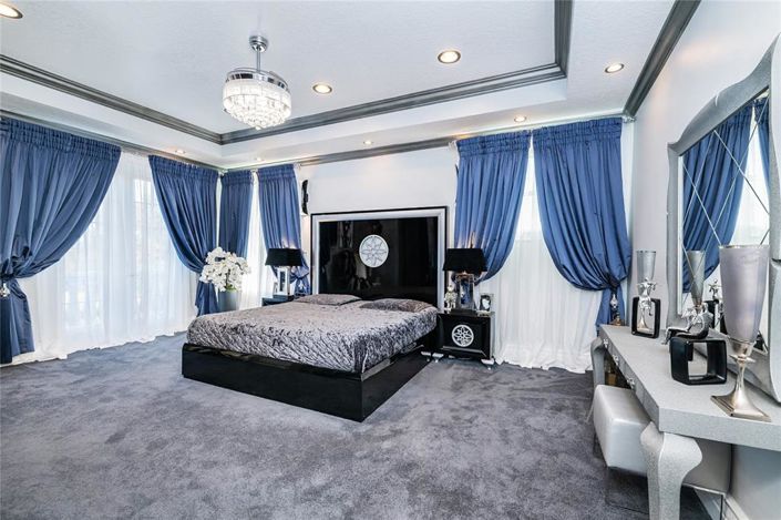 Image No.36-5 Bed Property for sale