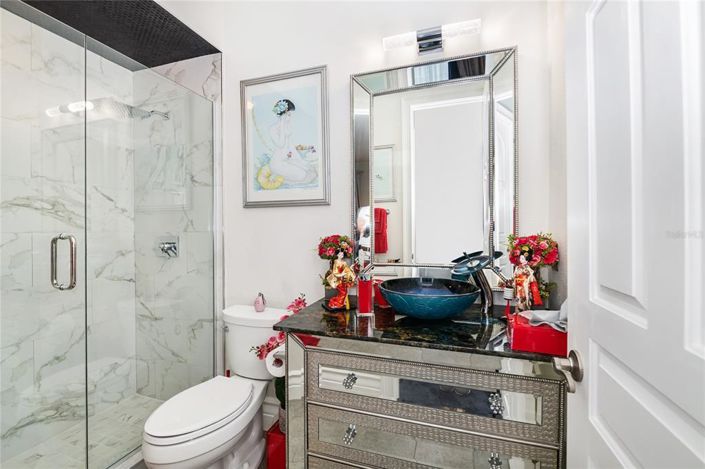Image No.47-5 Bed Property for sale
