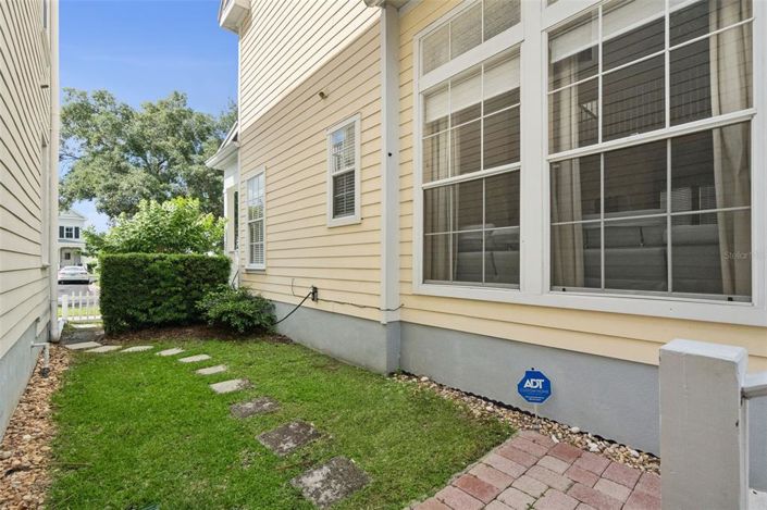 Image No.24-3 Bed Property for sale