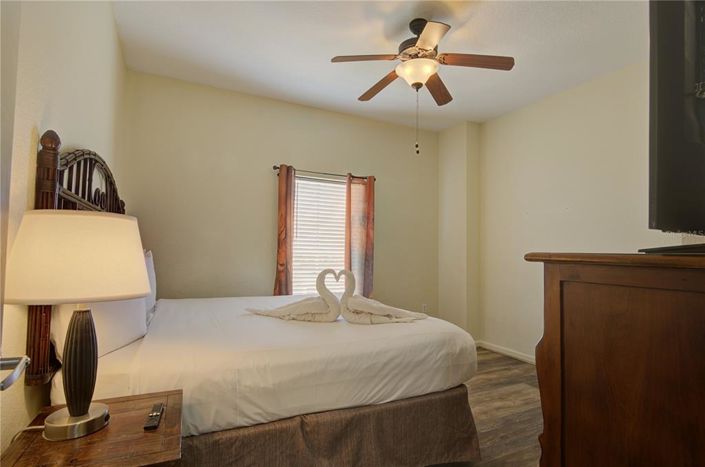 Image No.19-3 Bed Property for sale