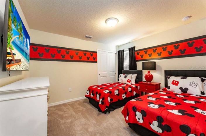 Image No.11-8 Bed Property for sale