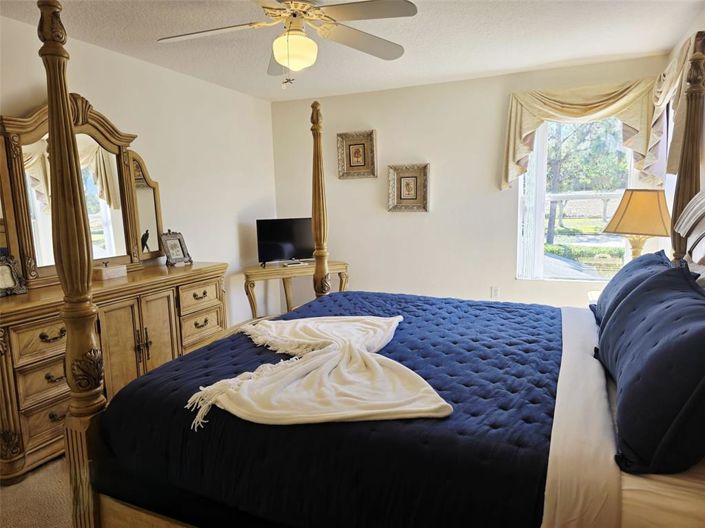 Image No.19-5 Bed Property for sale