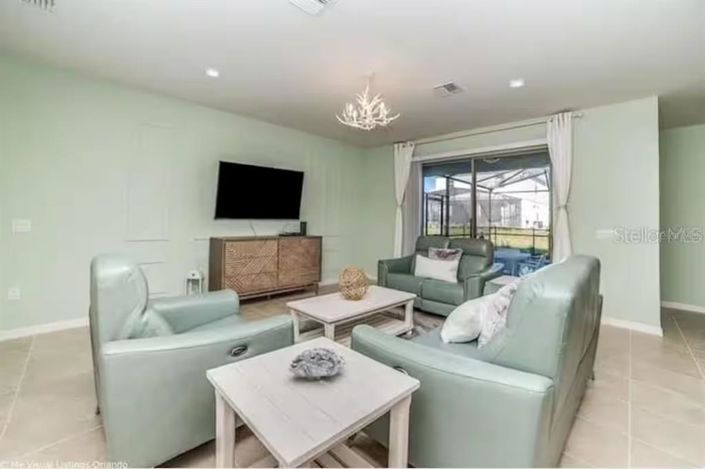 Image No.5-Propriété de 5 chambres à vendre à Kissimmee