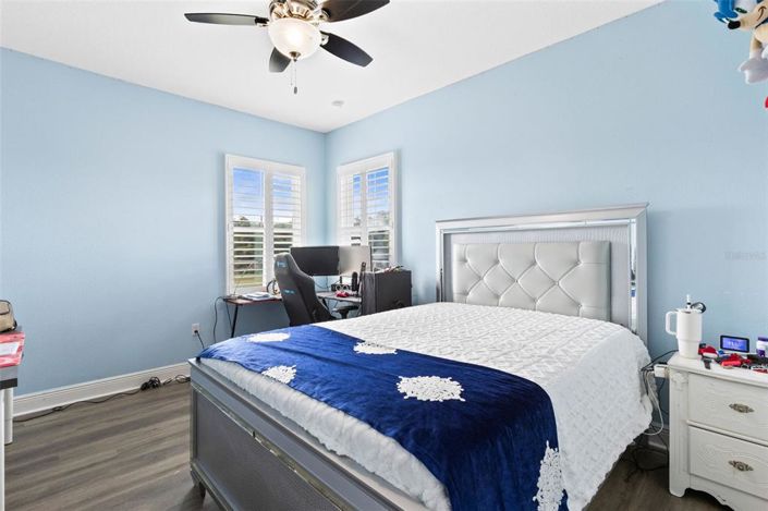 Image No.28-5 Bed Property for sale