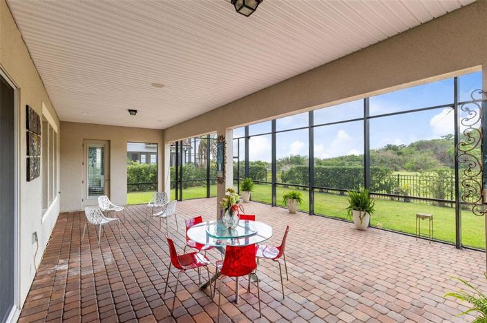 Image No.34-5 Bed Property for sale